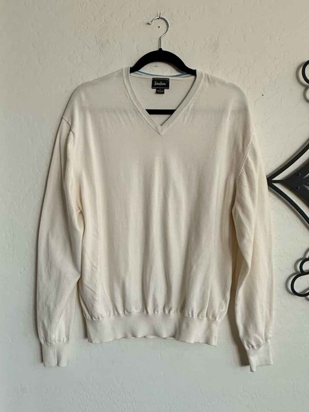 NEIMAN MARCUS Off-White Cream V-Neck Cotton Sweater Men's XL